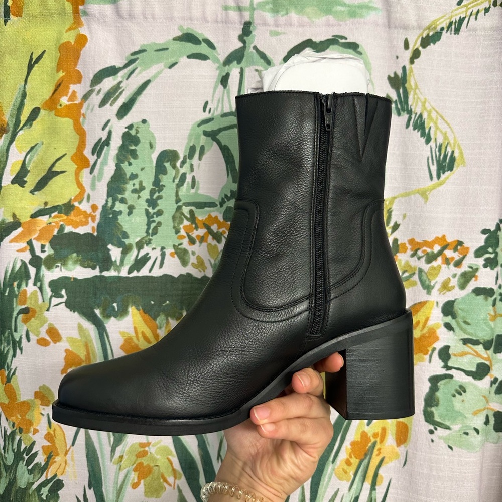 Seychelles Turbulent Boot sz 11